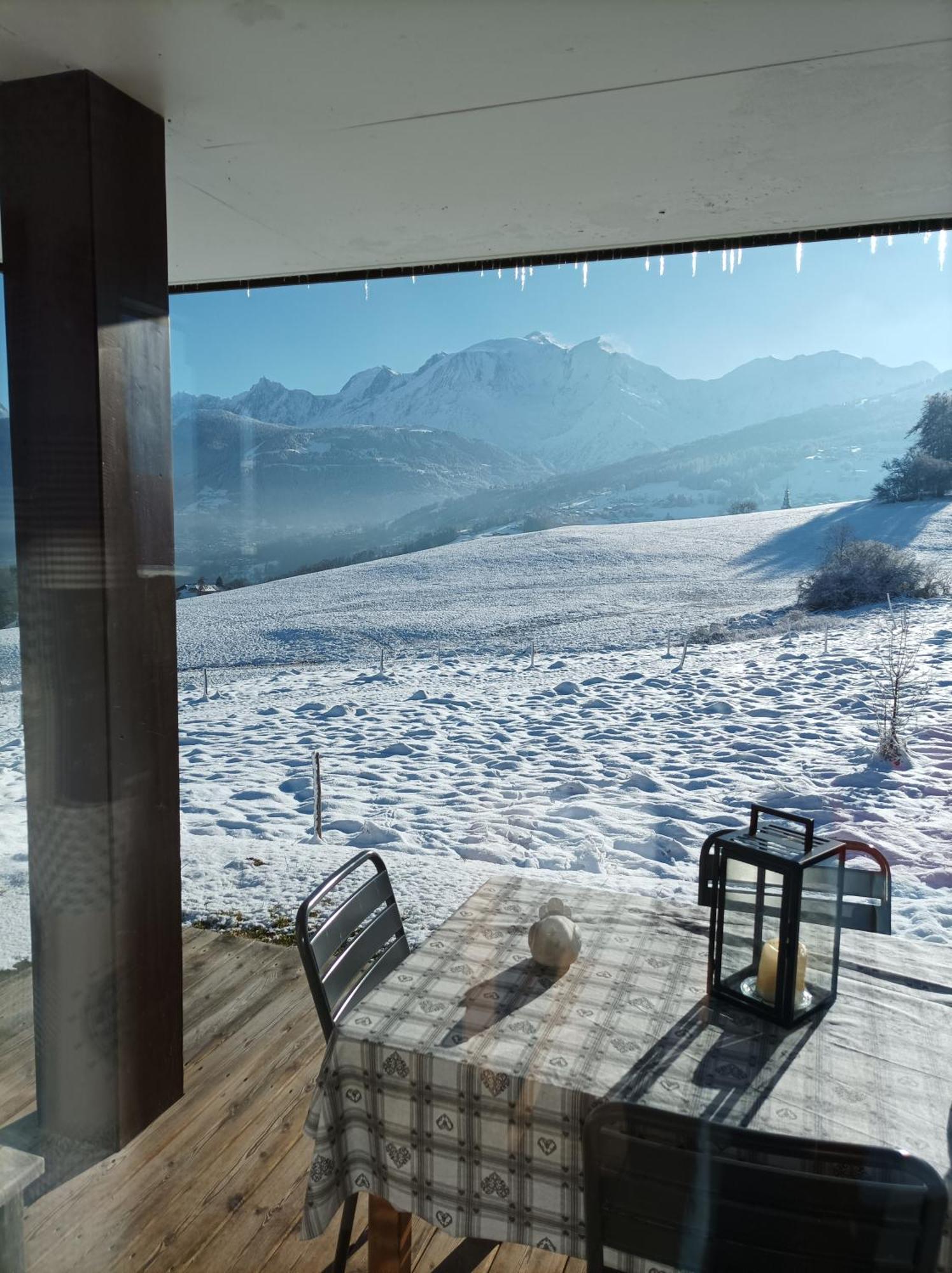 Rez de chaussée très calme vue Mont-Blanc Combloux Exterior foto